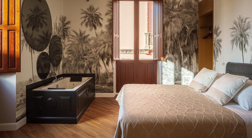 Image of King Room with Spa Bath 1