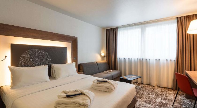 Imagem de Executive Triple Room with Queen size bed and Single Sofa bed 1