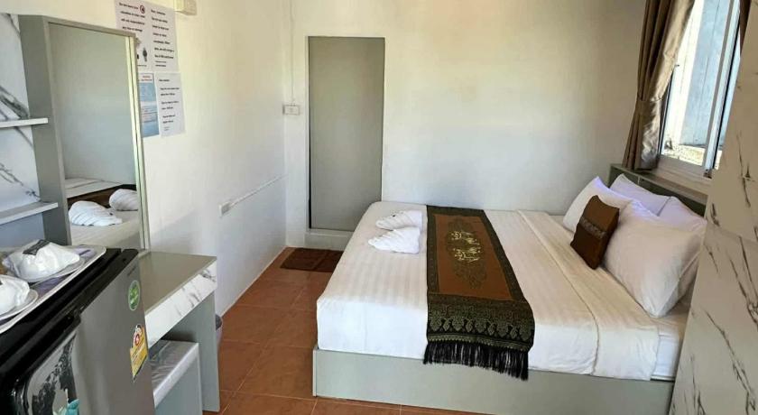 Image of Double Room with Park View 3