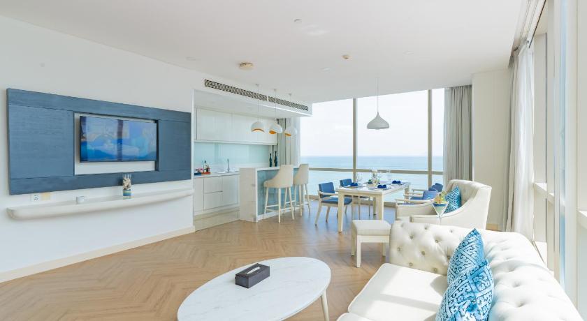 Image of Elite Suite Ocean View 10