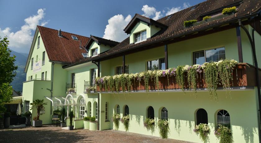 Hotel Hofbalzers — Hotel in Balzers