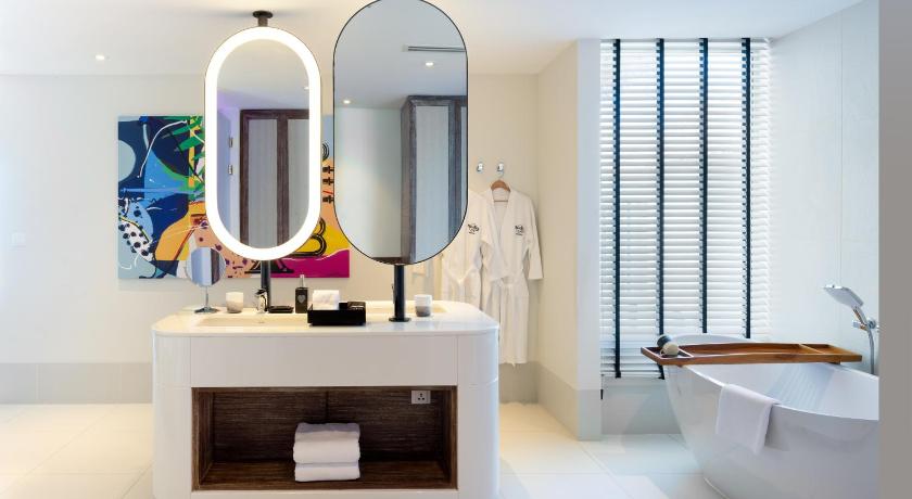 Image of Diamond Overwater Private Pool Villa - 2 Single Beds 13