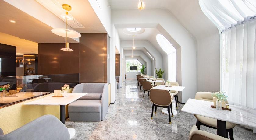 Atour S Hotel Wuhan Wuchang Zhongnan Road - image 5