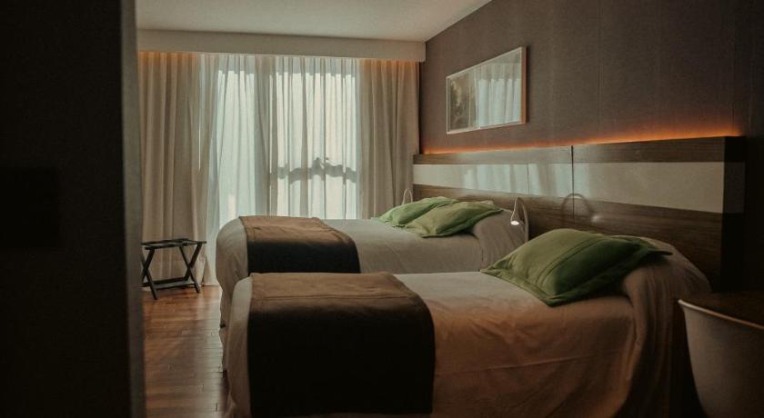 Image of Triple Room 1