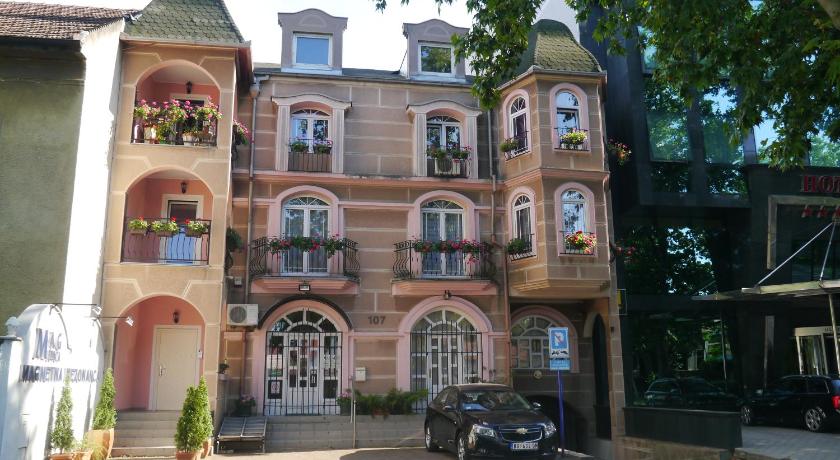Guest House Villa Lord — Hotel in Novi Sad