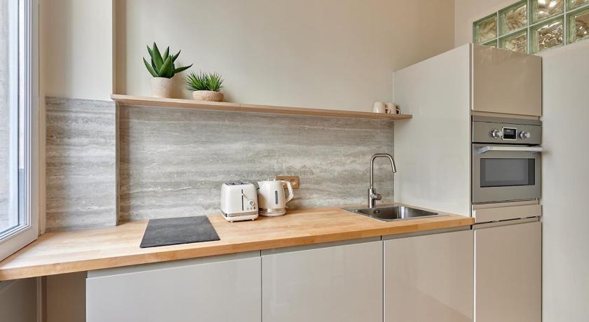 Sublime studio Beaubourg by Studio prestige - image 2