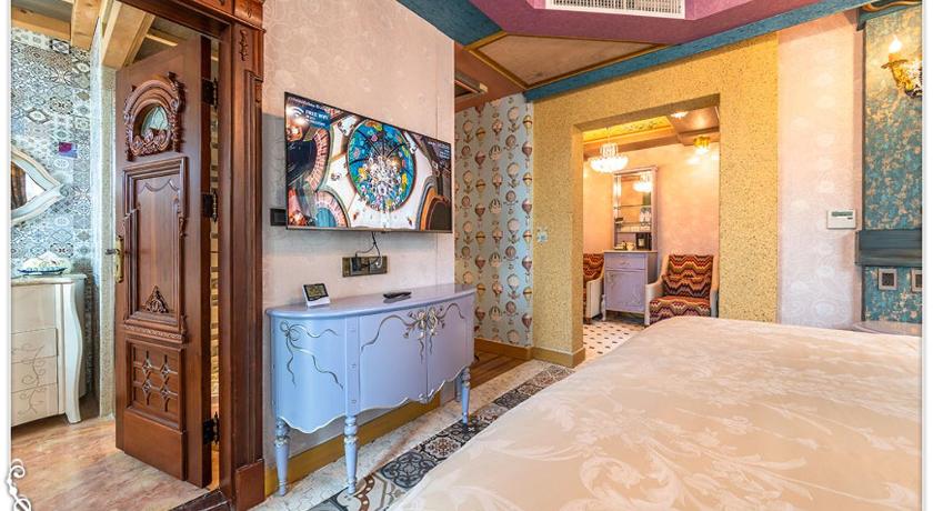 Image of Deluxe Double Room 11