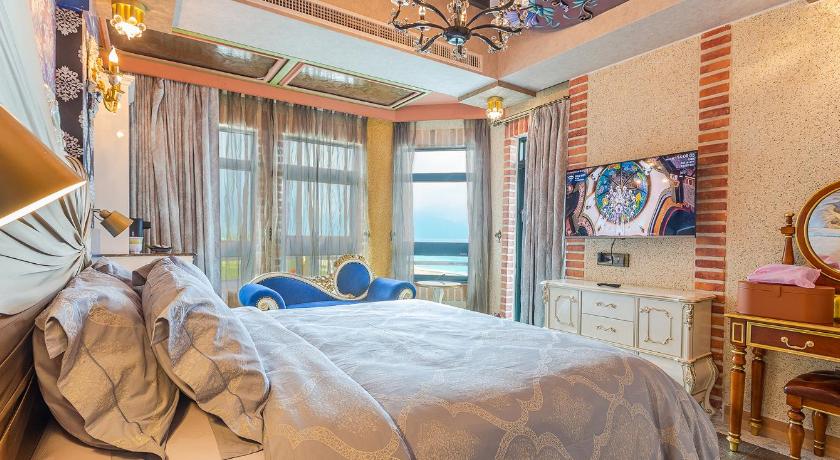 Image of Double Sea View 0