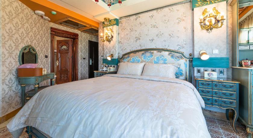 Image of Deluxe Double Room with Sea View 3