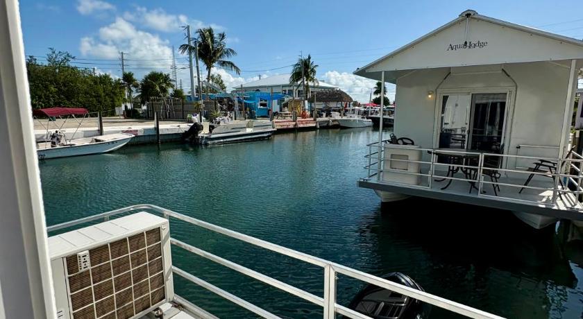 Captain Pip's Marina & Hideaway photo 2