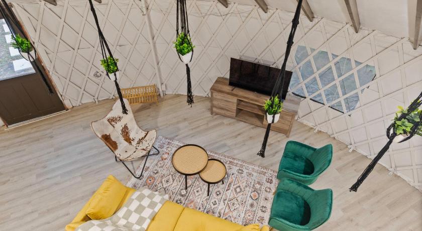 キシミー (FL) Florida Yurt Escape Nature and Comfort 3つ星 宿泊施設 レストラン