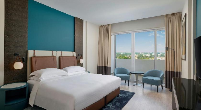 Image of 1 Bedroom Suite, 1 King 5