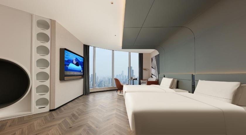 Wuhan Hankou Financial Center  Xinhua Road Atour S Hotel - image 2