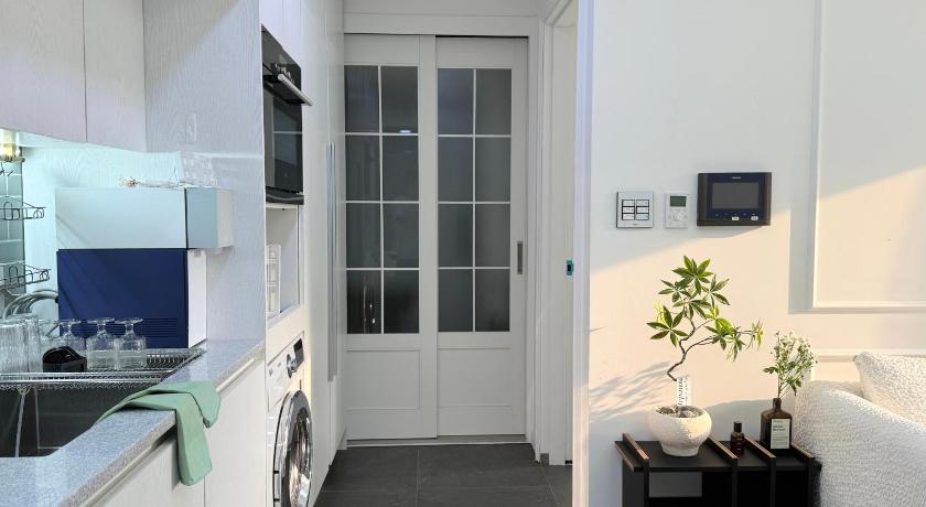 서울 Sunshine Noble Villa near Gangnam 4성급 숙소 수영장