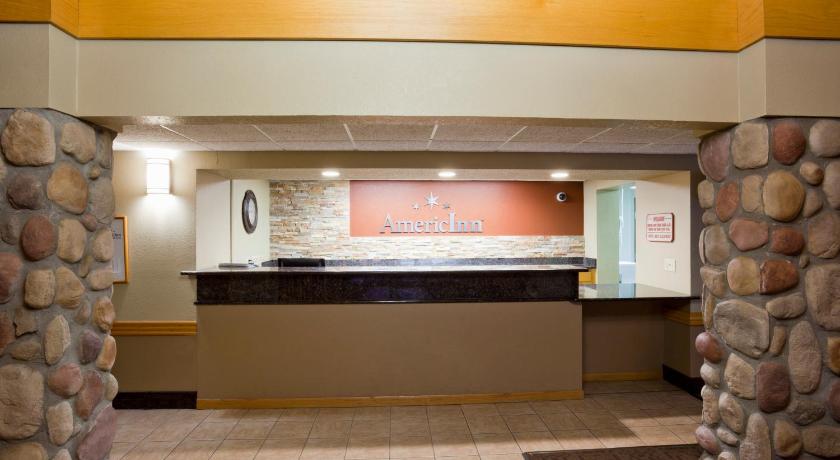 AmericInn by Wyndham Bismarck