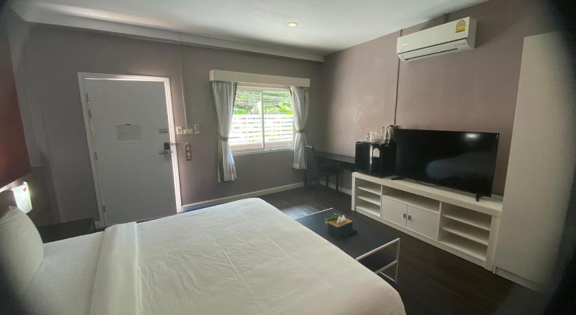 Image of Deluxe Double Room 8