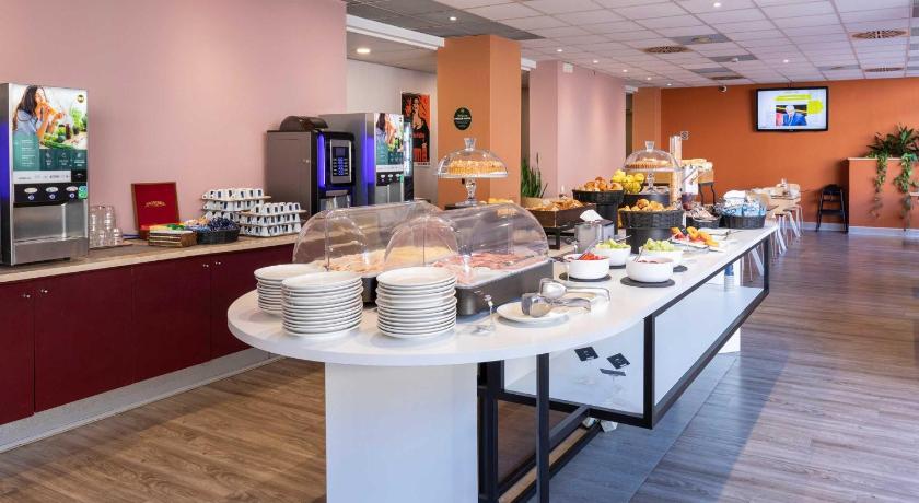 ローマ B&B Hotel Roma Tuscolana San Giovanni 3つ星 ホテル 客室