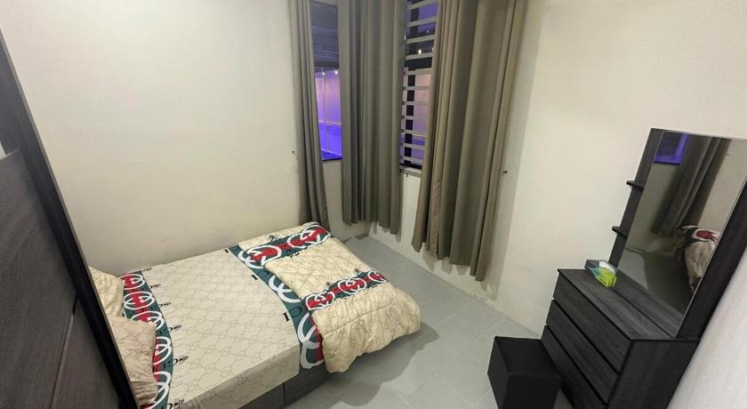 Kuala Terengganu Mommy's Homestay (private pool) 4-Star Guesthouse suite