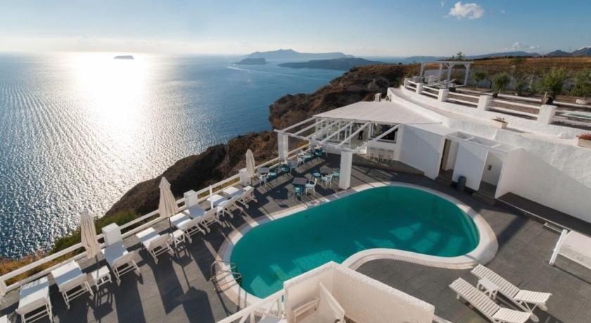Artemis Suites Hotel