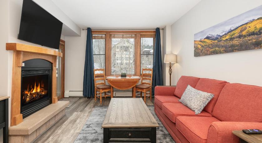 윈터파크 (CO) Ski-In Ski-Out Zephyr 1 Bedroom Condo 2204 3성급 숙소 스위트룸