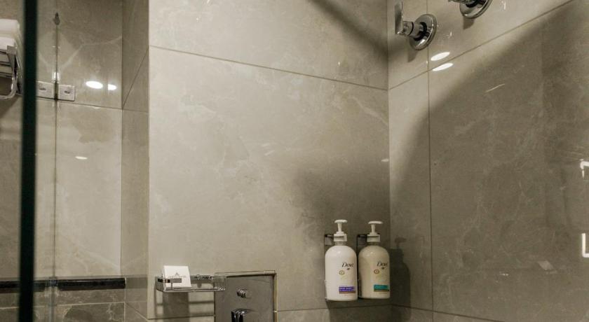 Olwen Suites - image 41
