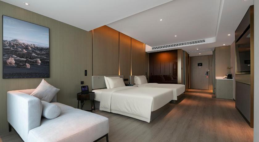 Image of Deluxe Twin Room River View 0