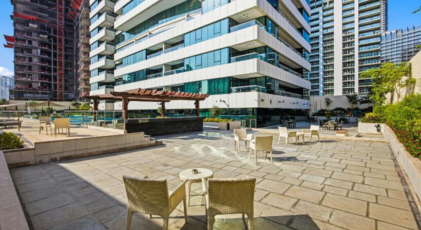 Damac Maison Canal Views - image 11
