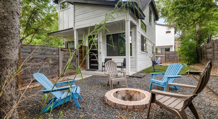 오스틴 (TX) East Side Haven - Blocks from Local Food Legends 4성급 숙소 레스토랑