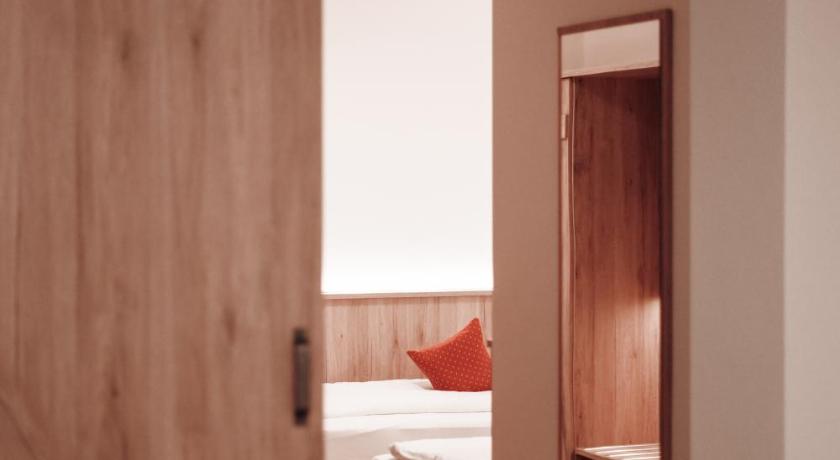 Image of Family Suite 3