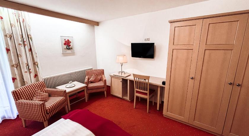 Image of Triple Room 11