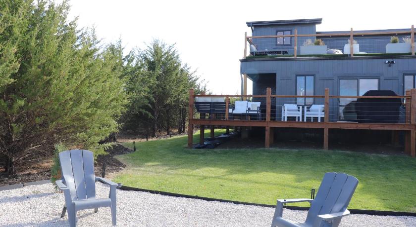 오사와토미 (KS) Rooftop Hot Tub Lake Getaway, Golf Cart & Fire Pit 4성급 숙소 레스토랑