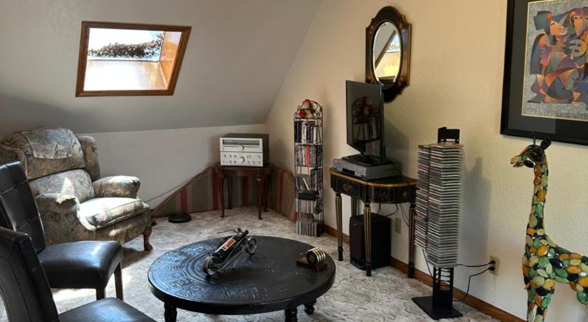 Colfax Gold Country Serenity! 45 Minutes to Powder! 4-Star Accommodation suite