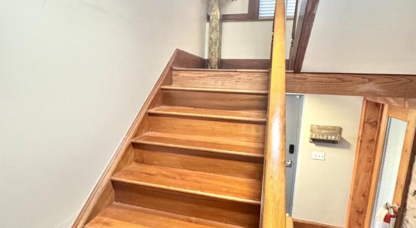 클리블랜드 (OH) 2 bedroom Loft apartment near downtown, Ohio city, Tremont! 3성급 숙소 레스토랑