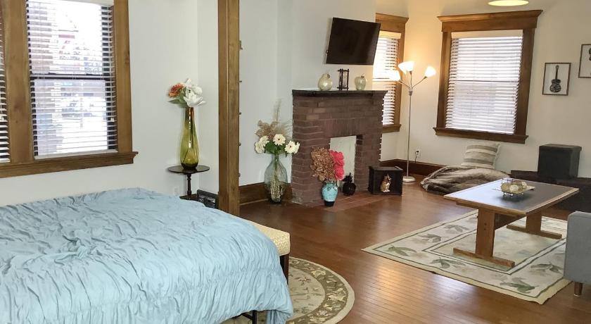 클리블랜드 (OH) 2 bedroom Loft apartment near downtown, Ohio city, Tremont! 3성급 숙소 스위트룸