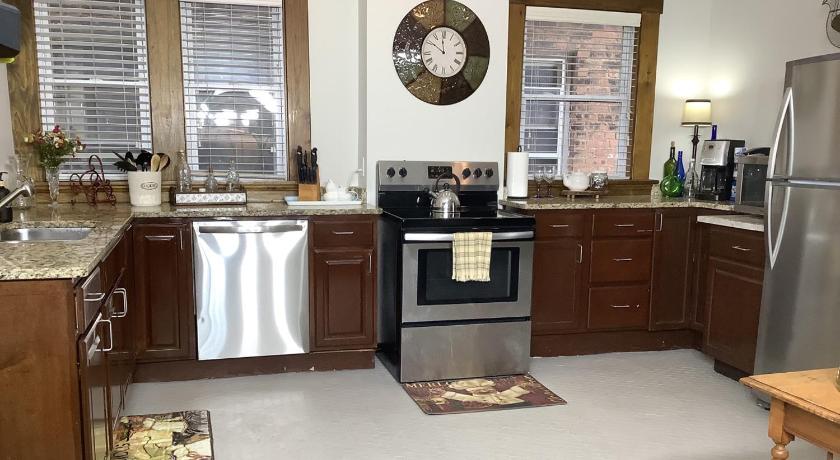 클리블랜드 (OH) 2 bedroom Loft apartment near downtown, Ohio city, Tremont! 3성급 숙소 레스토랑