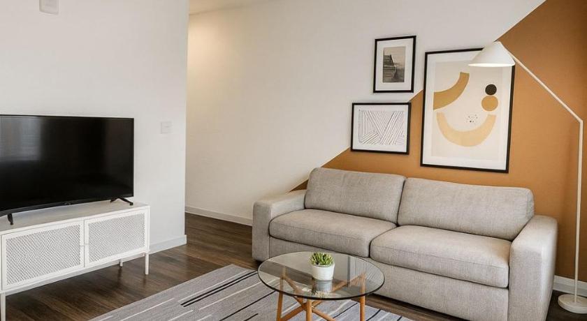 피닉스 (AZ) Boulevard Stays Modern Roosevelt 1BR Suite Pool & Gym Access 4성급 숙소 레스토랑