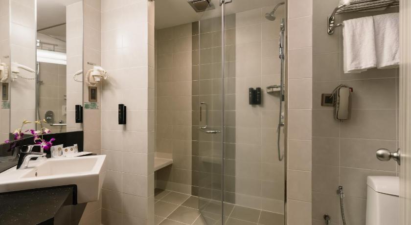 Image of Family Room 8