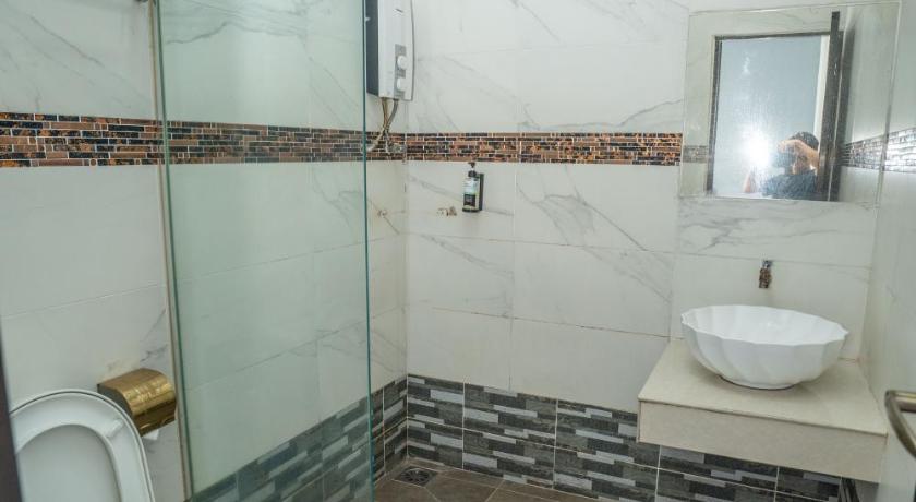 Image of Deluxe Double or Twin 11