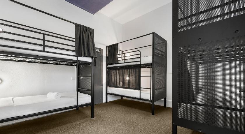 【限女性】6人宿舍(1張床位) (1 Person in 6-Bed Dormitory - Female Only)圖片 0