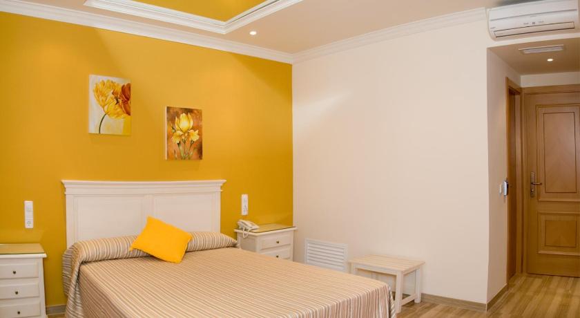 Hotel los Girasoles — Hotel in Valencina de la Concepcion