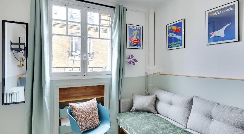 Parisian cocoon for 2 in Batignolles - 17th ard - image 7