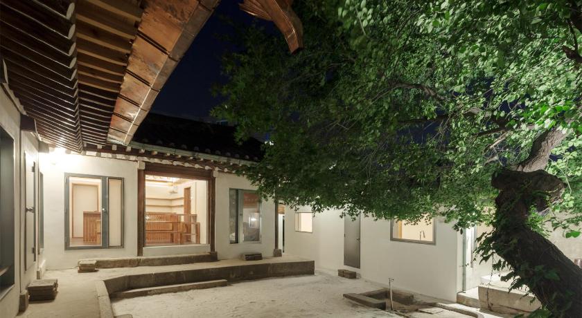 Side Hanok Guesthouse - image 11