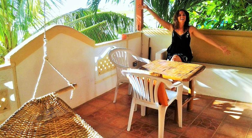 Image of Beachfront Deluxe House 6