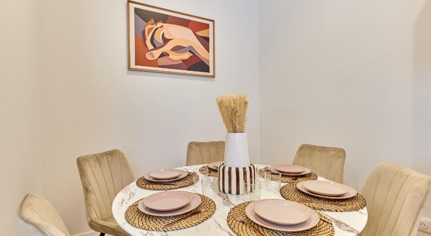 Elegant Apartment AC – Buttes-Chaumont - image 6