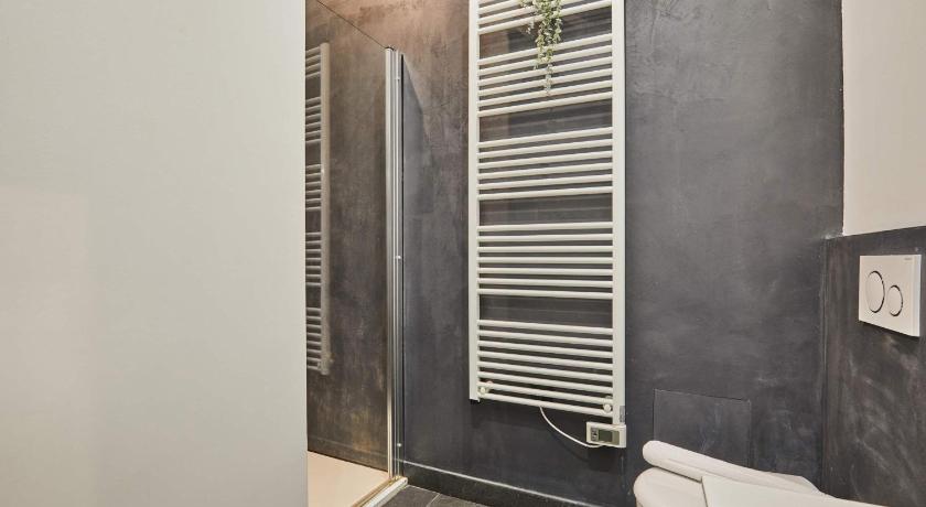 Charming & Modern Studio Center of Paris - image 8