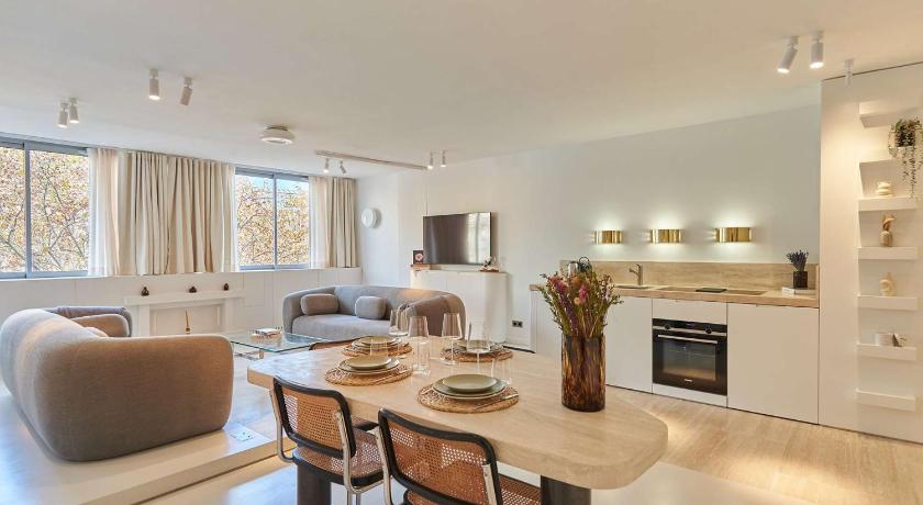 Sublim apartment Montaigne-Eiffel Tower - image 2