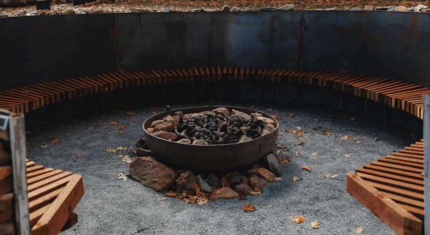 흄 Cosy yurt at a nature retreat in Dunlap CA 2성급 숙소 외관