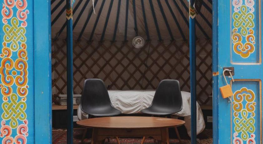흄 Cosy yurt at a nature retreat in Dunlap CA 2성급 숙소 외관