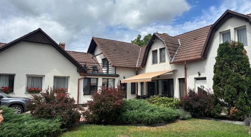 Margareta Apartments