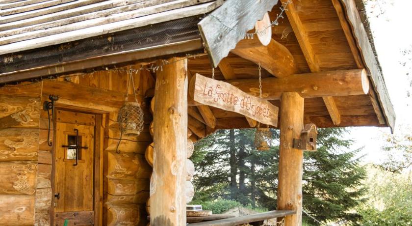 Les Cabanes Du Saleve